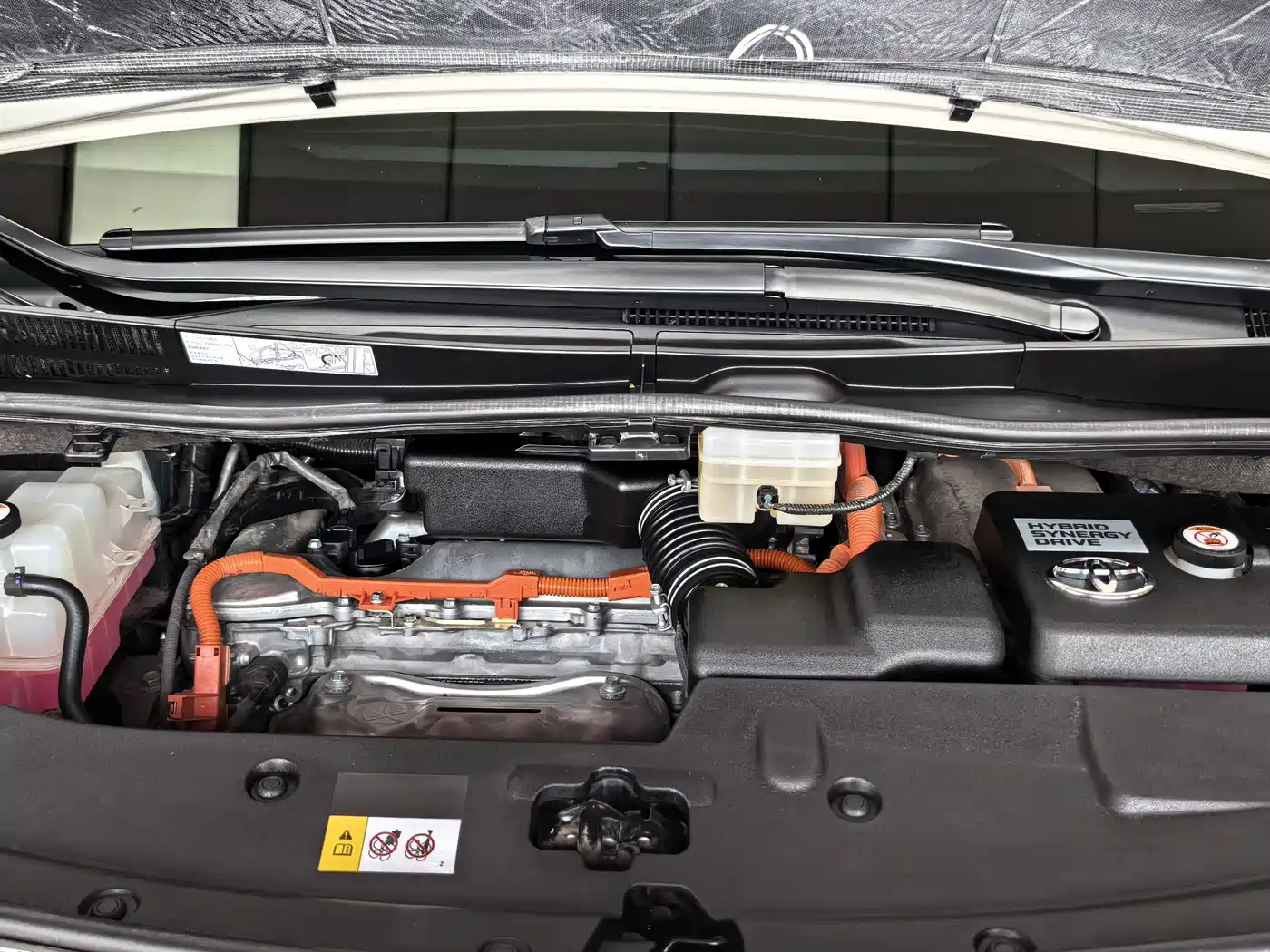 Toyota Alphard 2021 Hybrid 2.5L Luxury фото 18