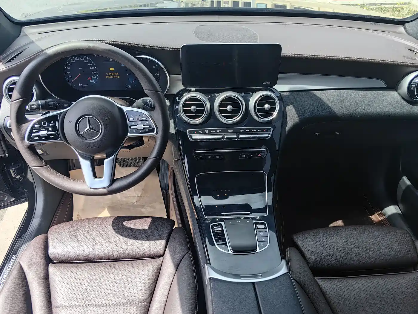 Mercedes-Benz GLC 2021 GLC 260 L 4MATIC Sporty фото 8