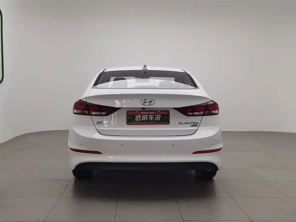 Hyundai Elantra 2016 Model 1.6L Automatic Smart Elite фото 4