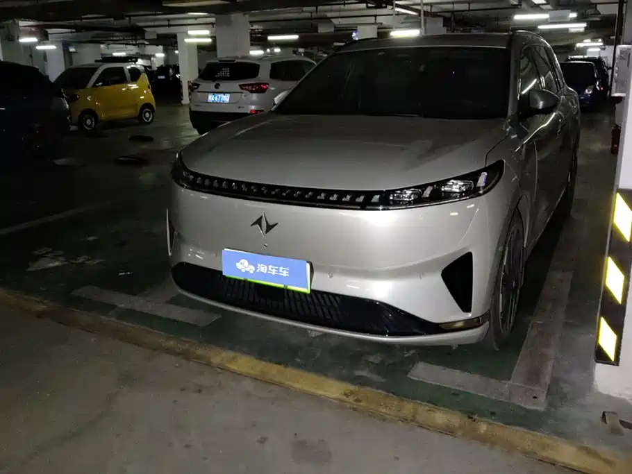 Dongfeng Yipai eπ008 2024 — пригон из Китая
