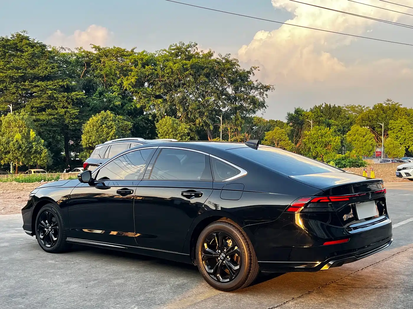 Фото 9 - Honda Accord