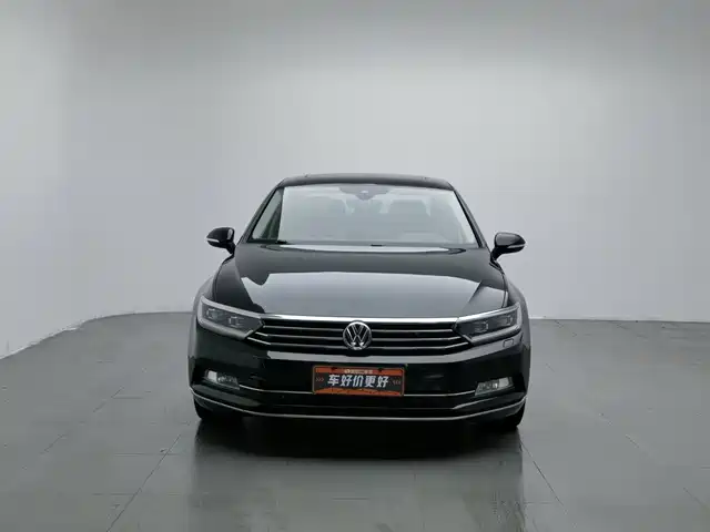 Volkswagen Magotan 2018 380TSI DSG Premium — фото 3