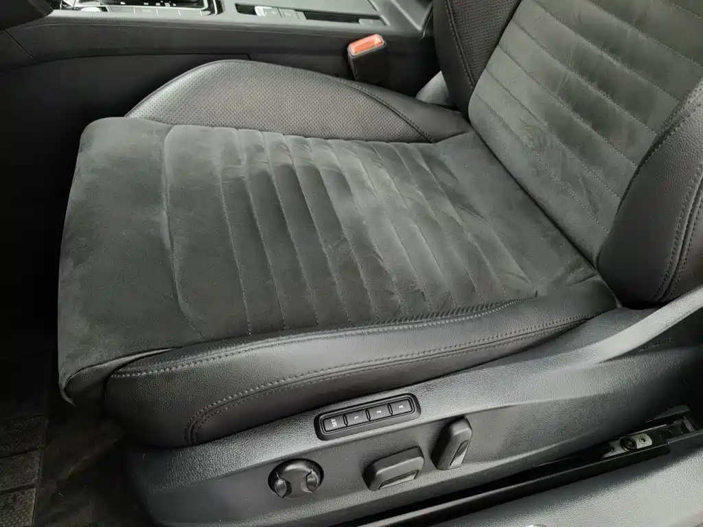 Photo 20 - Volkswagen Magotan