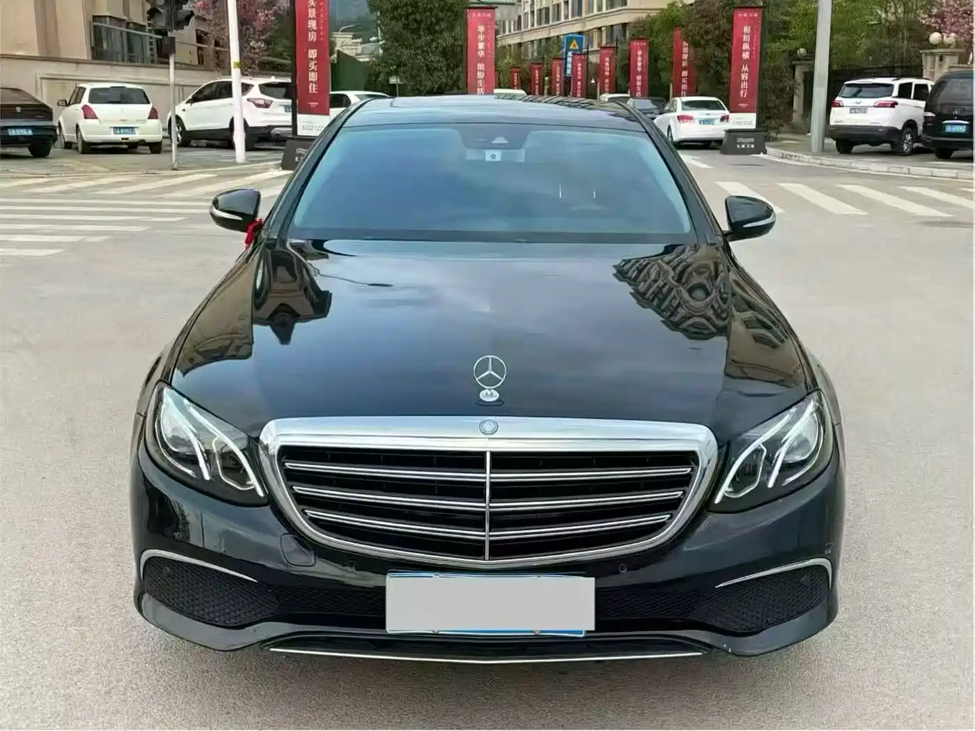 Mercedes-Benz E-Class 2016 E 300 L Fashion Type фото 2