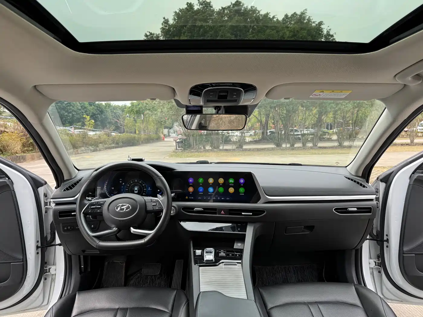 Hyundai Sonata 2020 270TGDi DCT GL Leading Edition фото 9