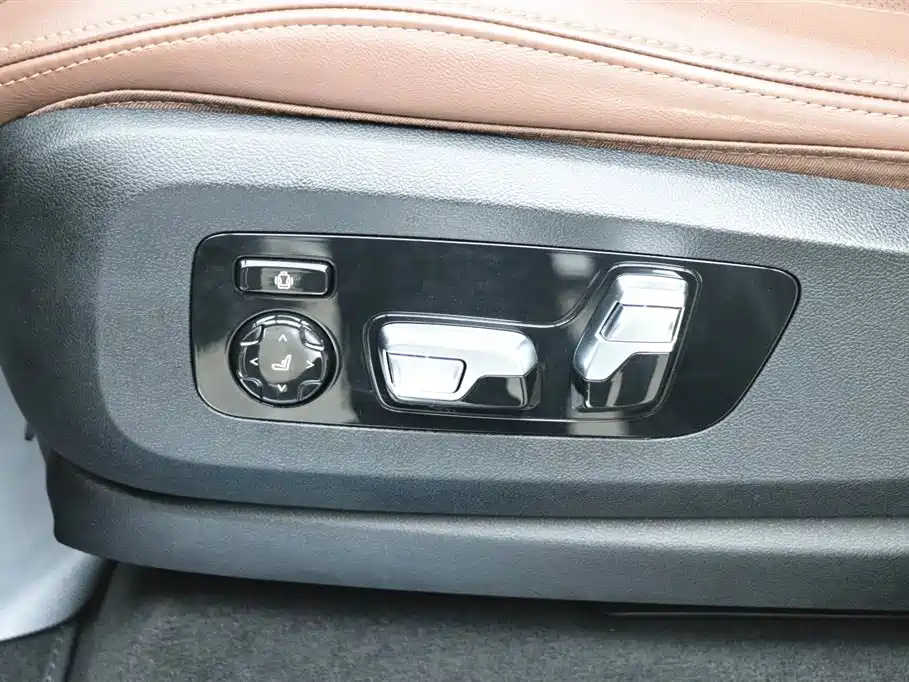 BMW X7 2023 xDrive40i Leading Luxury Package фото 13