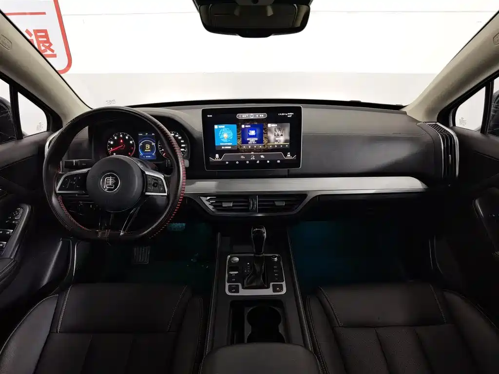 BYD Tang 2018 2.0T Automatic Smart Connection Noble Edition 7-Seater China V фото 5