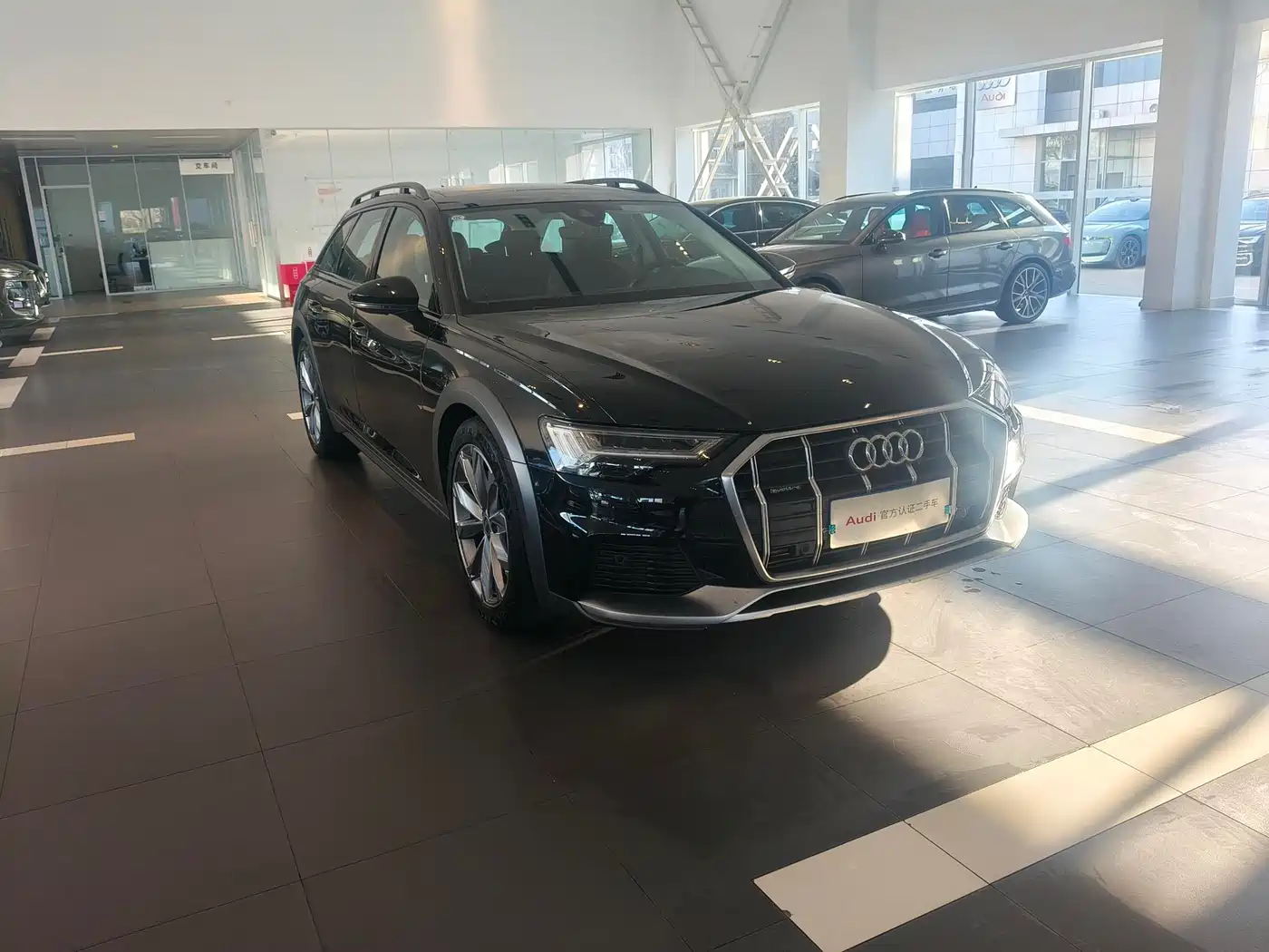 Audi A6 (Import) 2024 allroad quattro 55 TFSI Premium Off-road фото 4