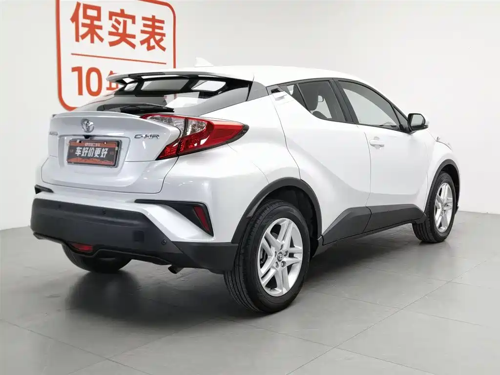 Toyota C-HR 2021 2.0L Comfort Edition фото 2