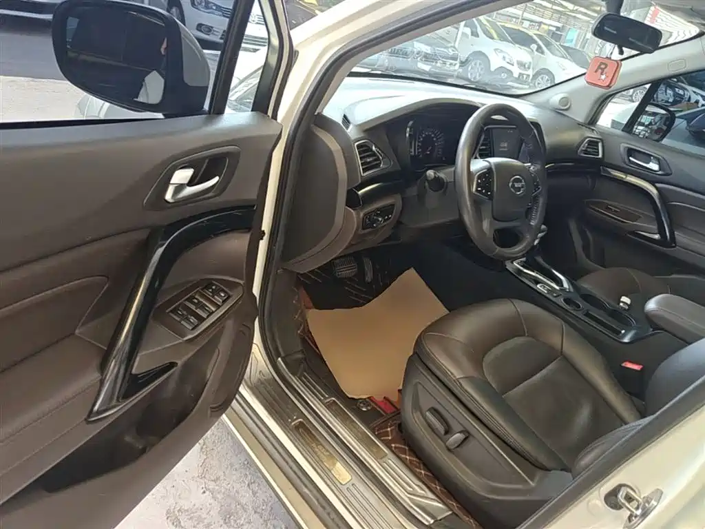 GAC Trumpchi Trumpchi GS4 2017 235T Automatic 2WD Luxury Smart Connected Edition фото 16
