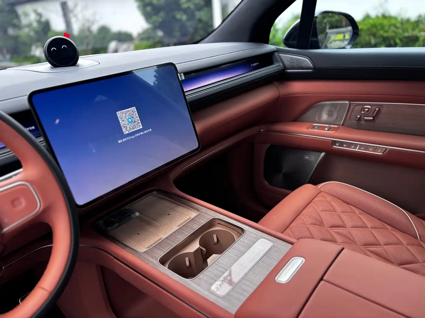 NIO ES8 2026 2025 Model 6-Seat Executive Luxury Edition
