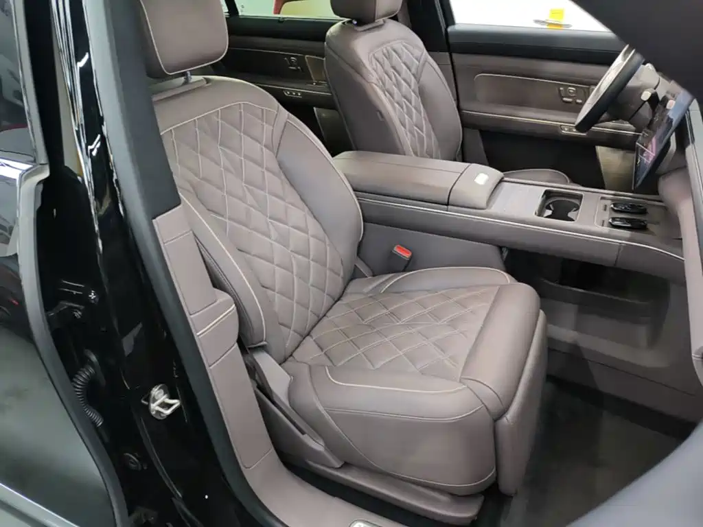 NIO ES8 2025 2025 Model 6-Seat Executive Luxury Edition