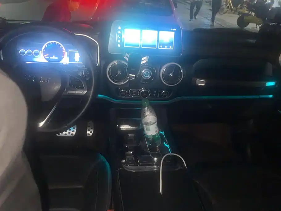 BAIC ORV Beijing Offroad BJ40 2023 2.0T Auto 4WD Urban Hunter Knight Edition фото 12