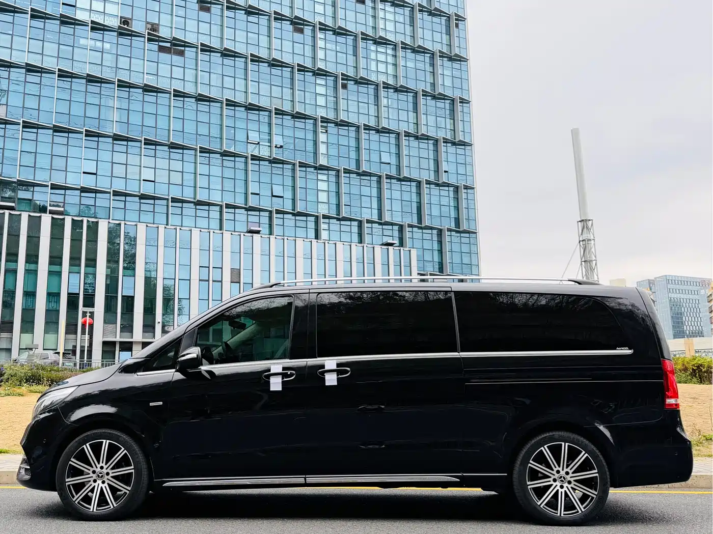 MERCEDES-BENZ V CLASS