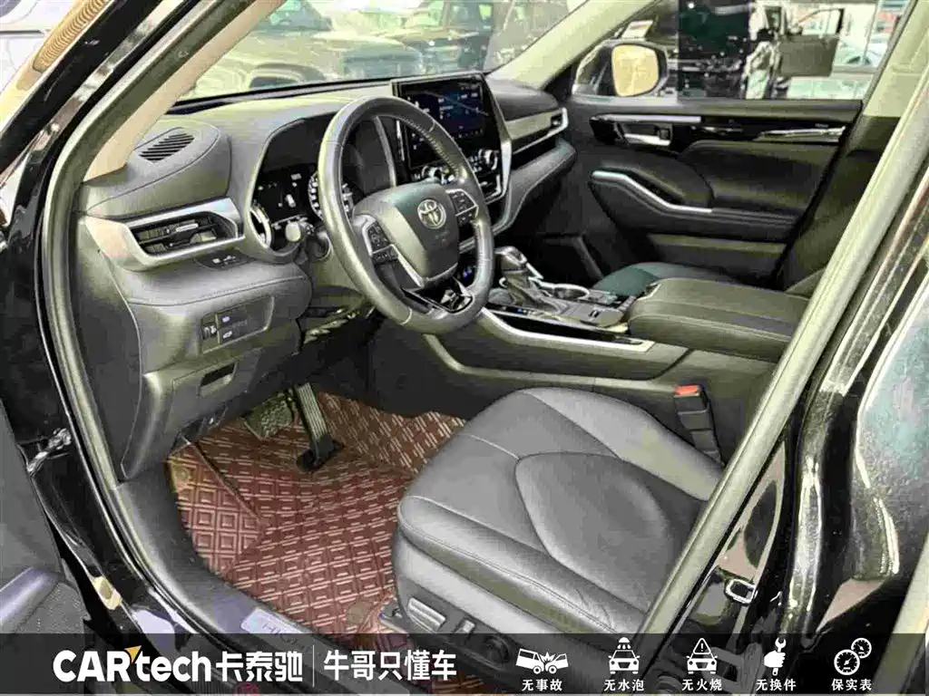 TOYOTA HIGHLANDER