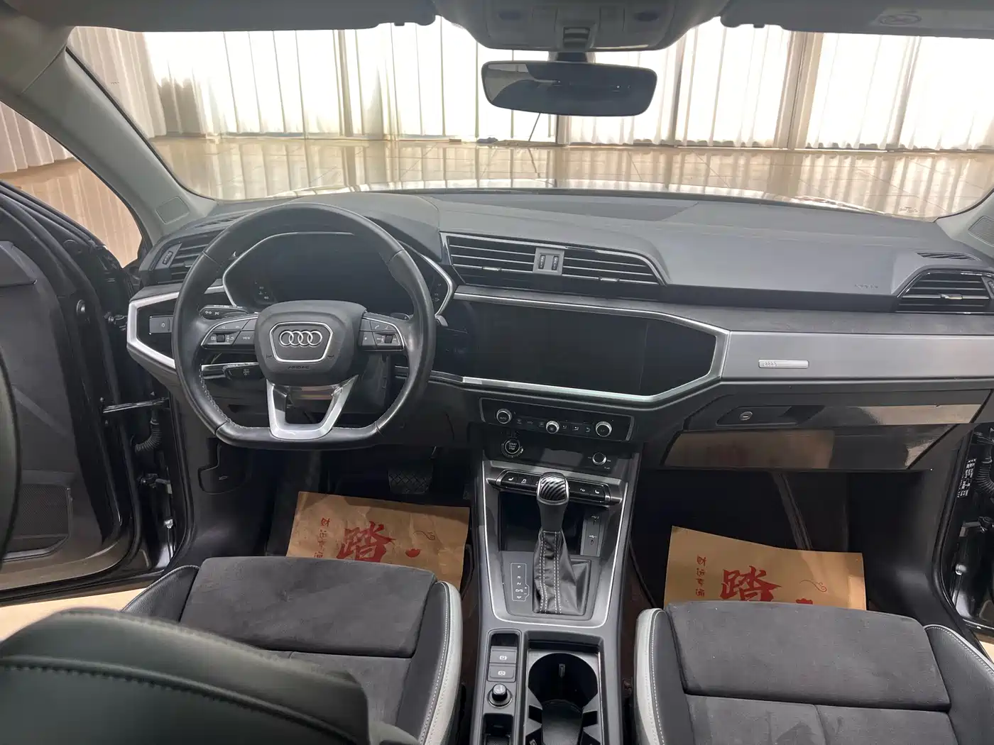 Audi Q3 2023 35 TFSI Fashion Dynamic Model (1.5T) фото 13