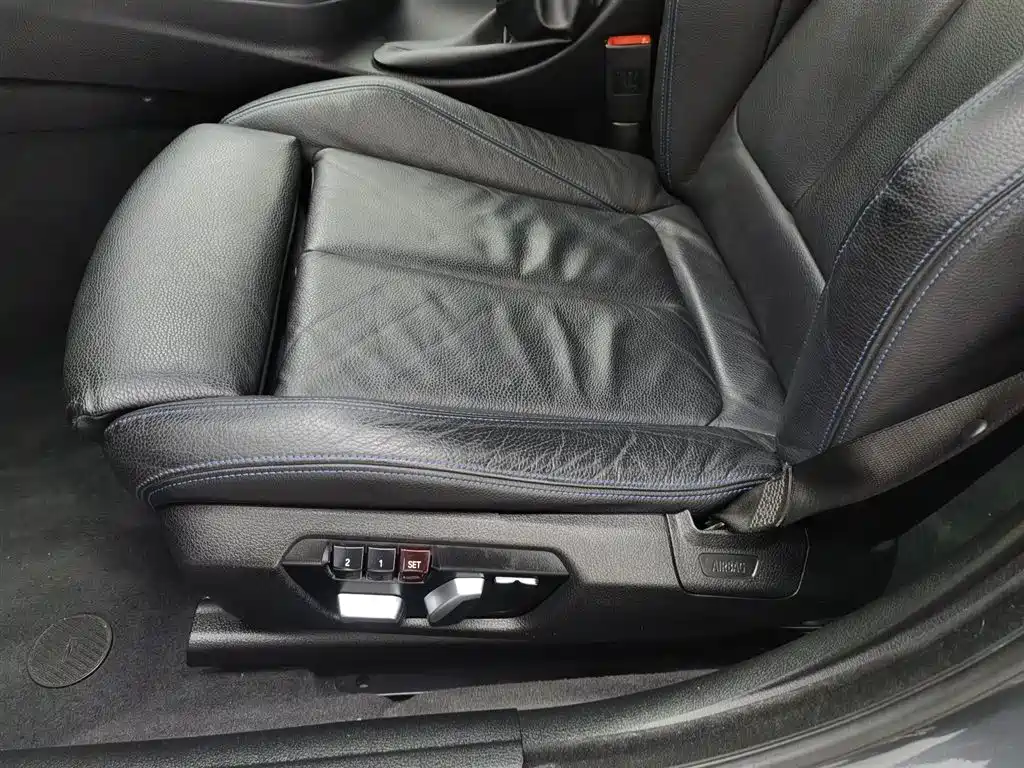 BMW 3 Series GT 2020 320i M Sport Black Night Edition фото 20