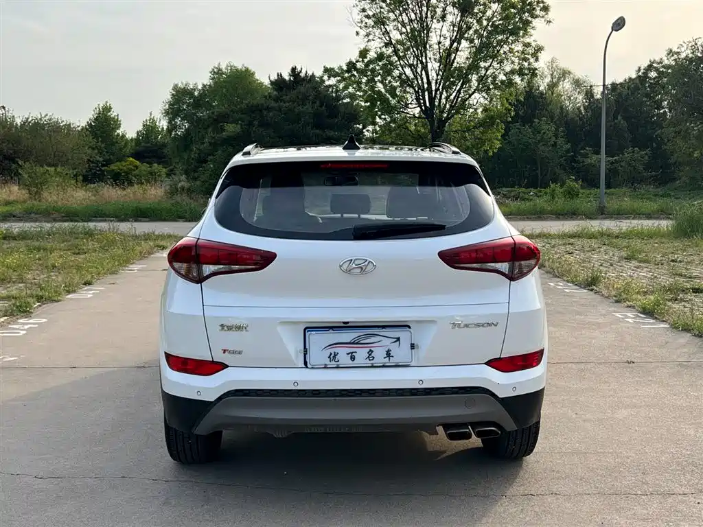 Hyundai Tucson 2018 1.6T DCT 2WD 15th Anniversary Special Edition фото 5