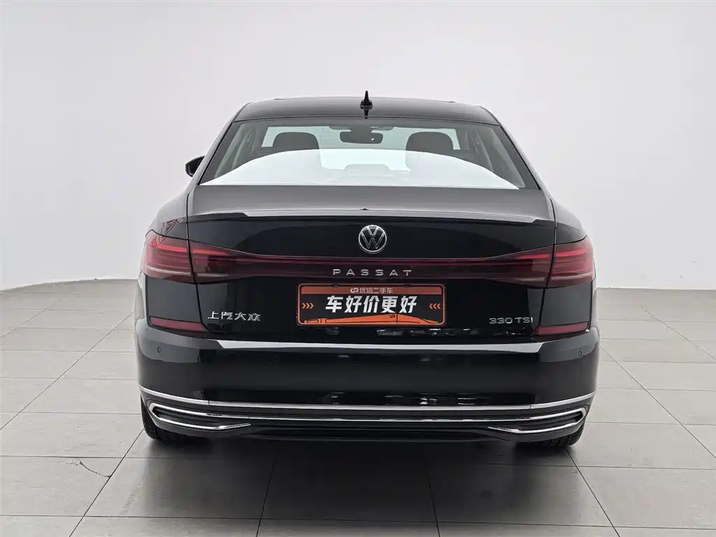 Volkswagen Passat 2023 330TSI Luxury Edition фото 4