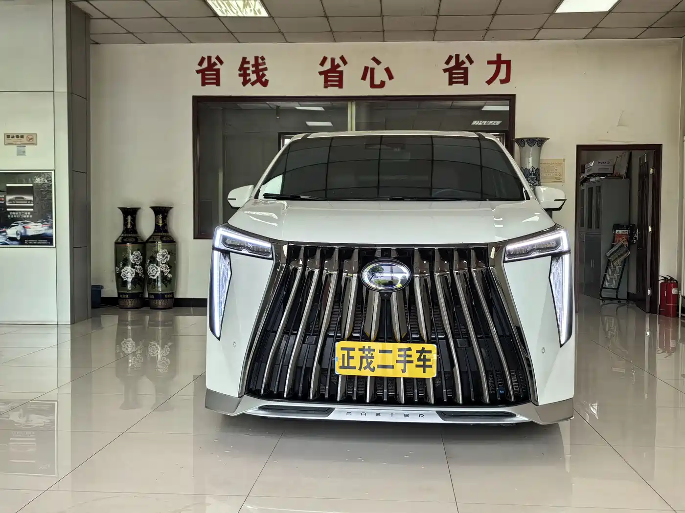 GAC Trumpchi Trumpchi M8 2023 Master Series Dual Hybrid Flagship Edition фото 2