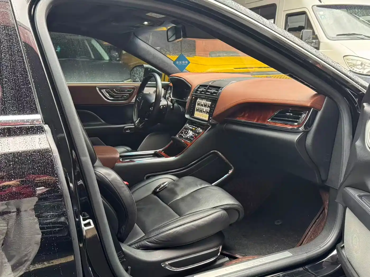 Lincoln Continental 2018 2017 3.0T AWD Presidential Edition