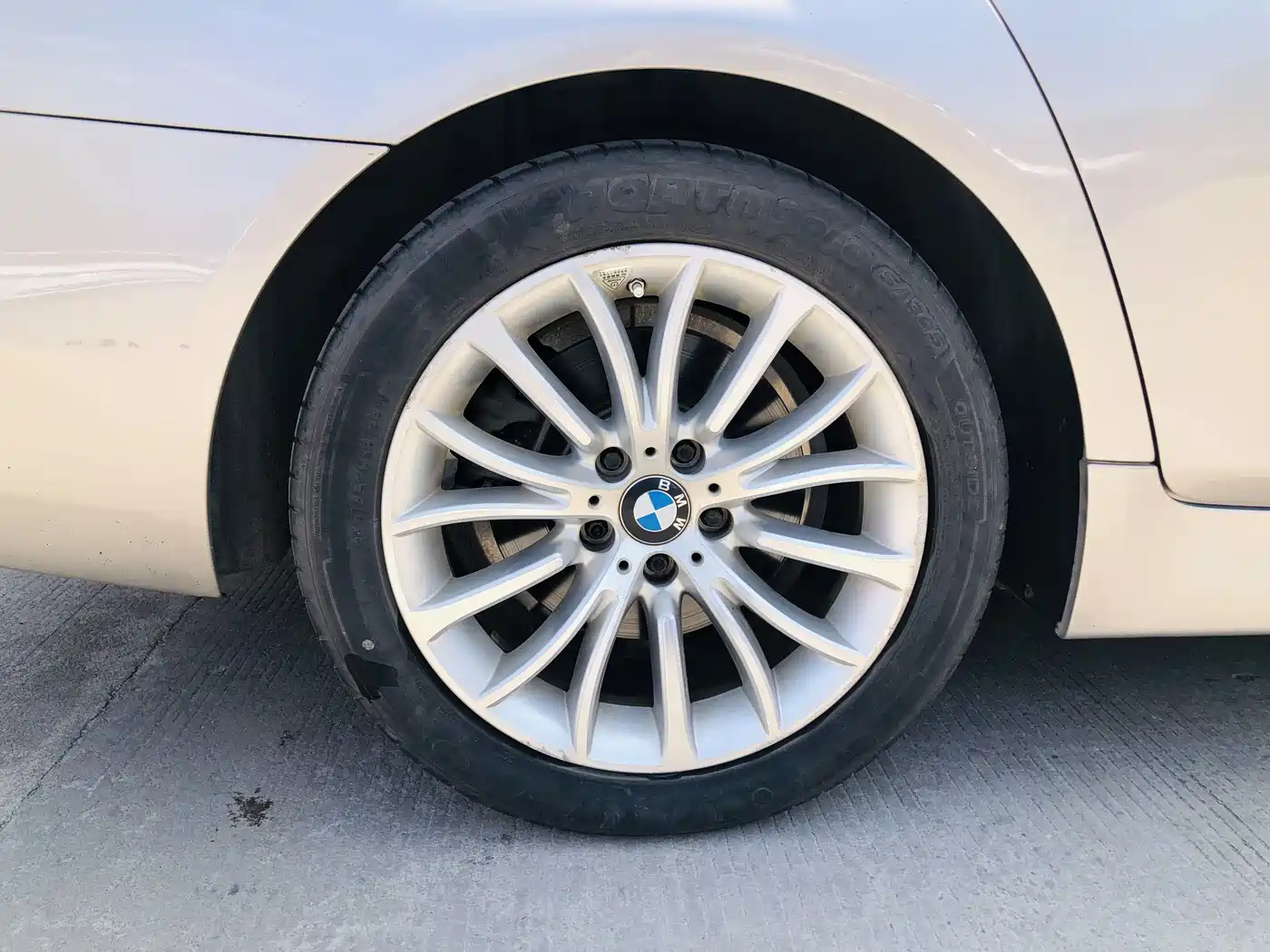BMW 5 Series 2014 525Li Luxury Design Package фото 14
