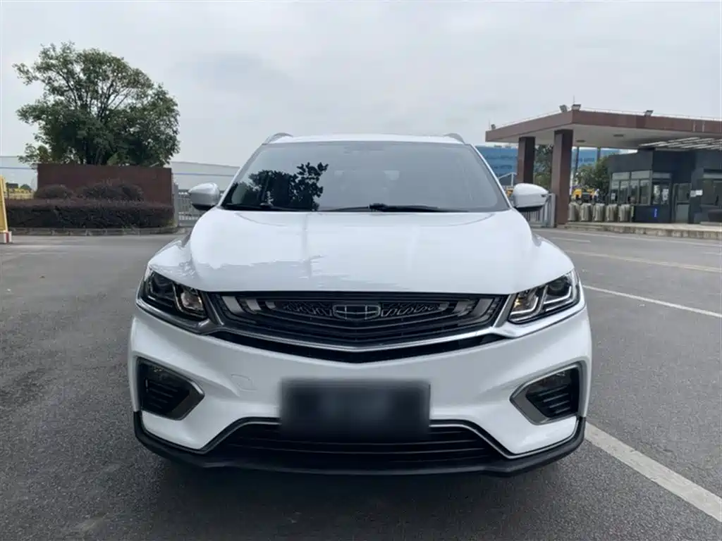 Фото 24 - Geely Coolray