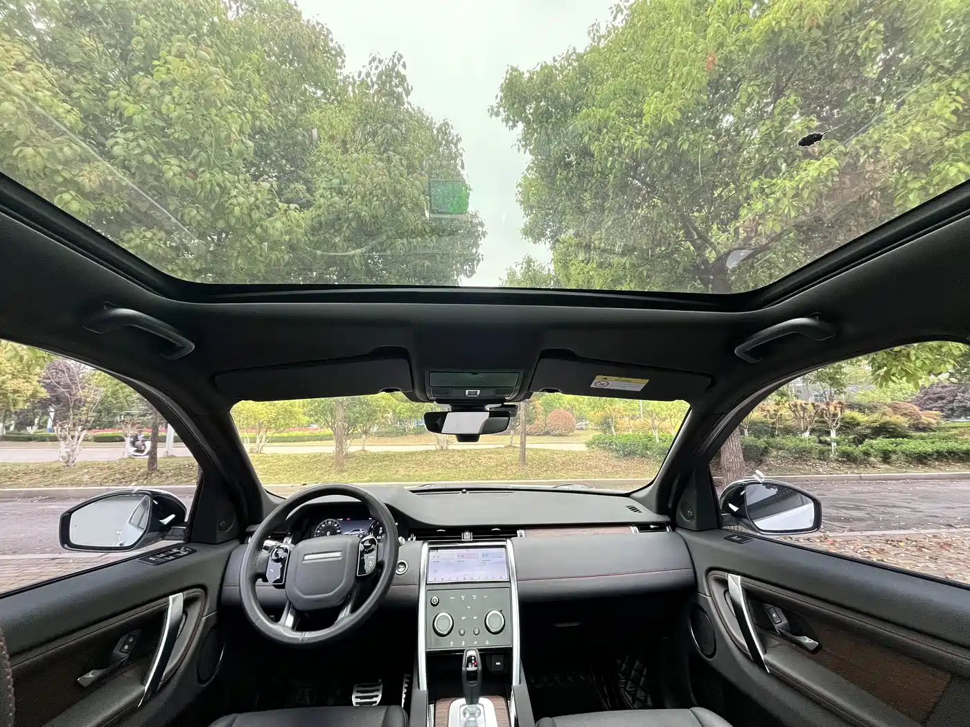 LAND ROVER DISCOVER SPORTS