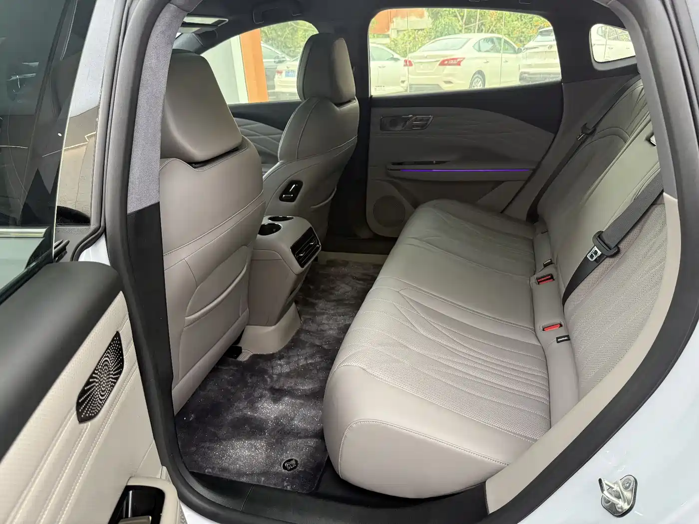 GEELY GALAXY GALAXY SPARKLE 8