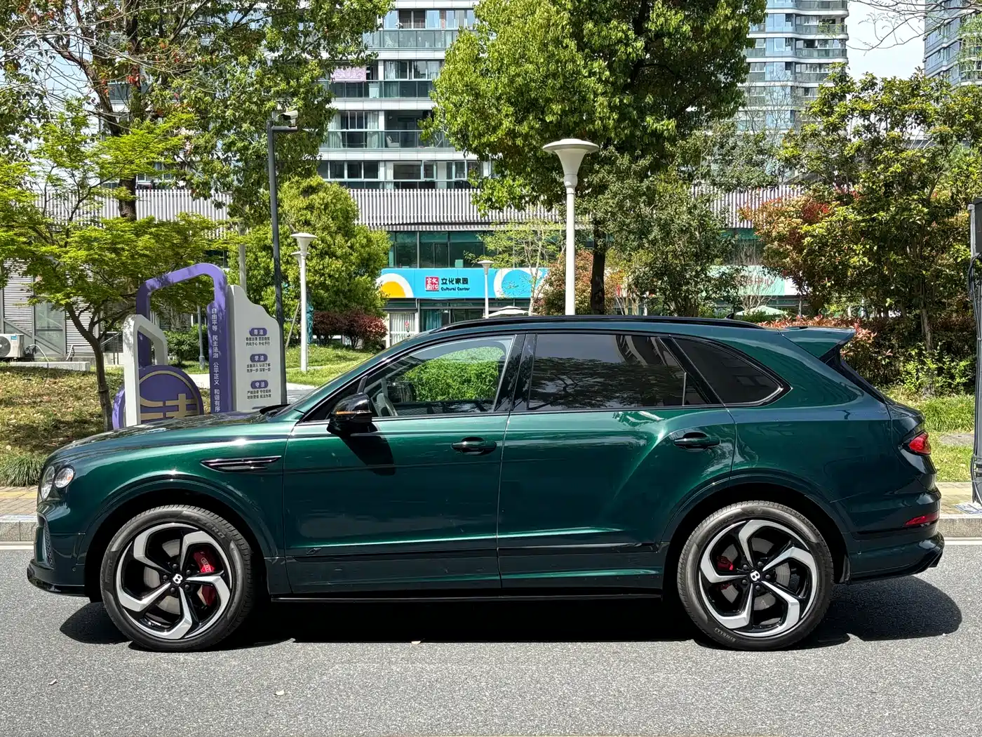 BENTLEY TIM YUE
