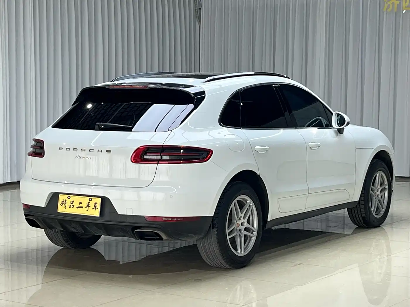 Porsche Macan 2016 Macan 2.0T фото 6