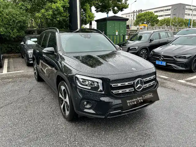 Mercedes-Benz GLB 2023 GLB 220 4MATIC — фото 3
