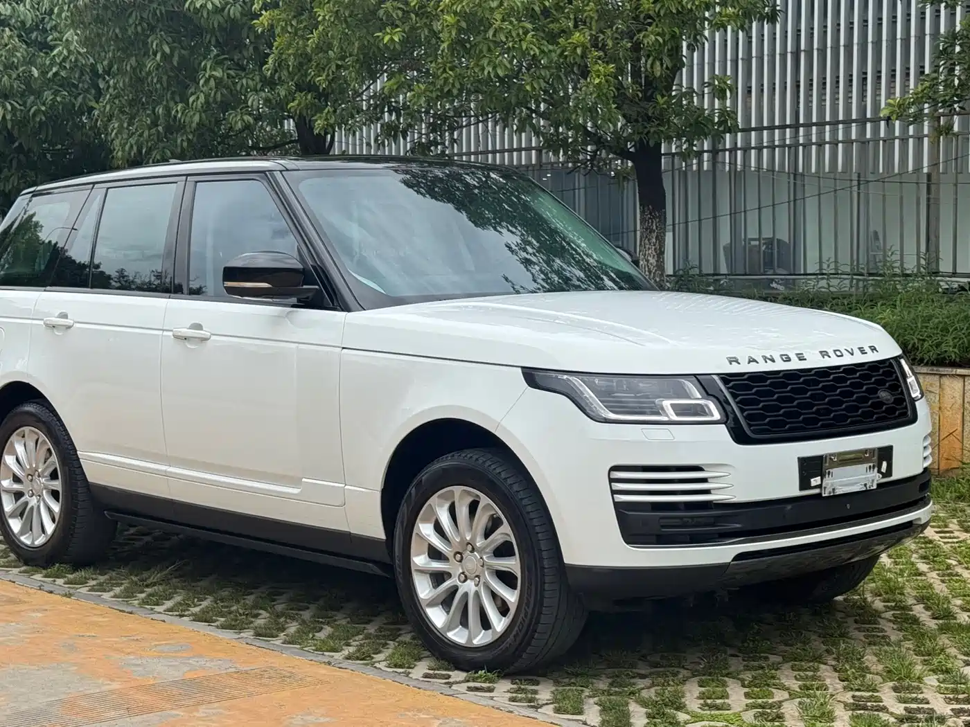 Фото 3 - Land Rover Range Rover