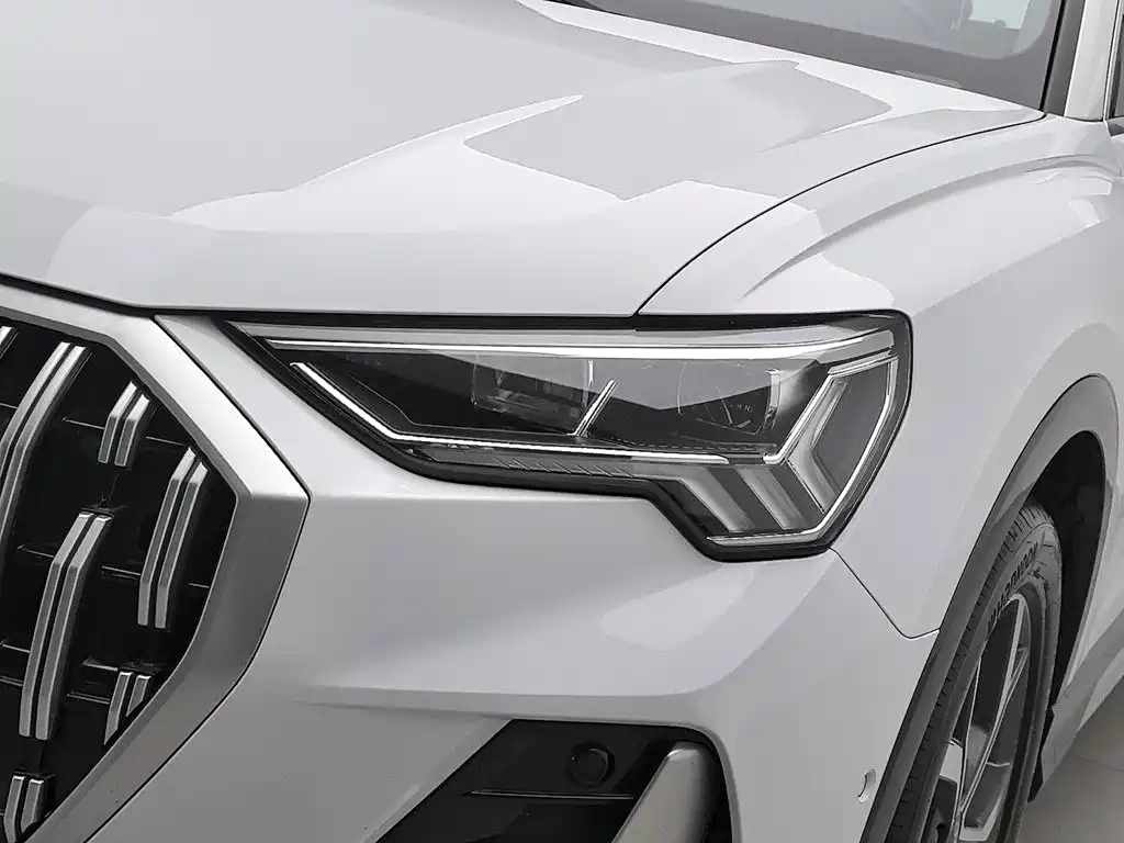 Фото 7 - Audi Q3