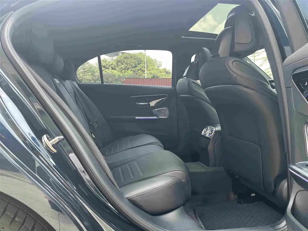 Фото 20 - Mercedes-Benz C-Class