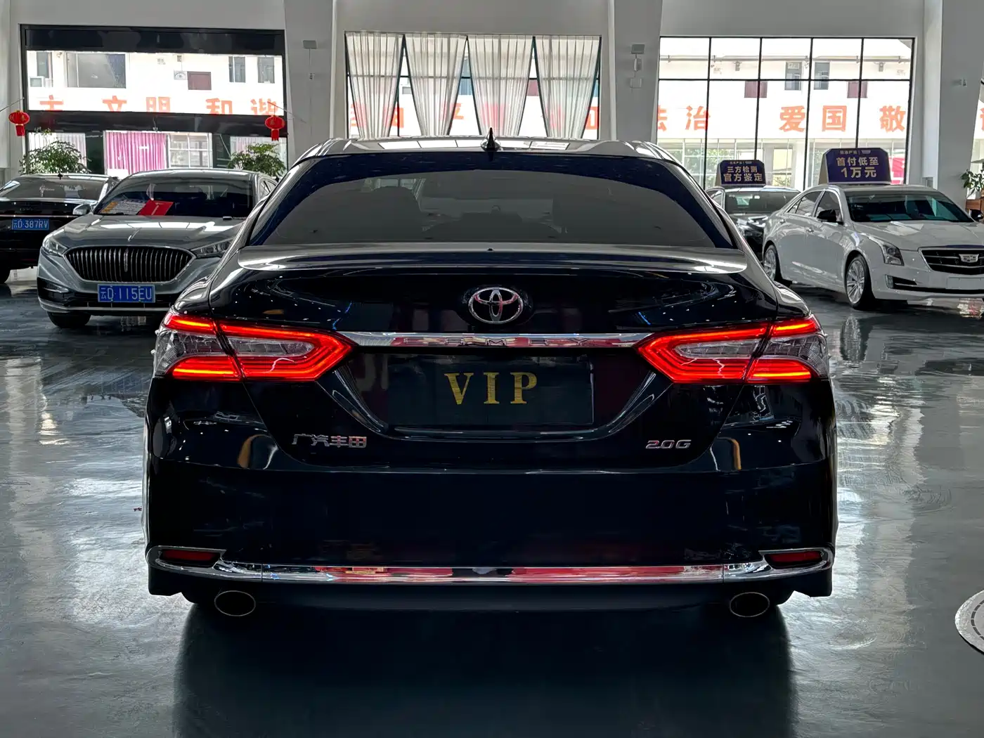 Toyota Camry 2023 2.0G Luxury Edition фото 8