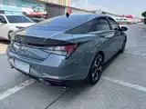 Фото 7 - Hyundai Elantra
