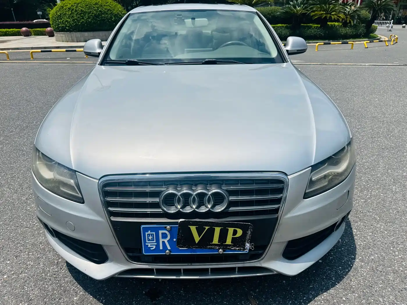 Фото 2 - Audi A4L