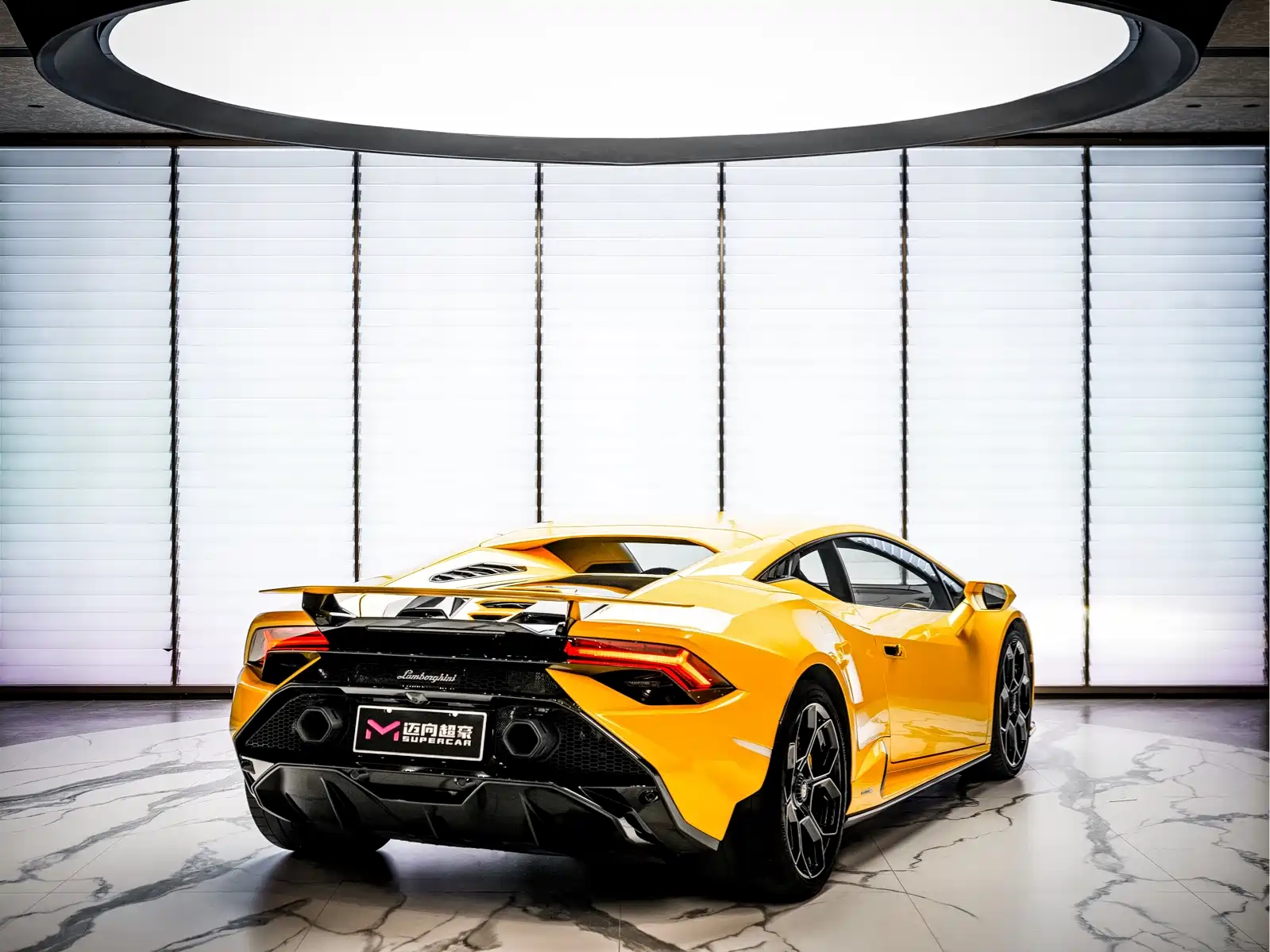 Фото 5 - Lamborghini Huracán