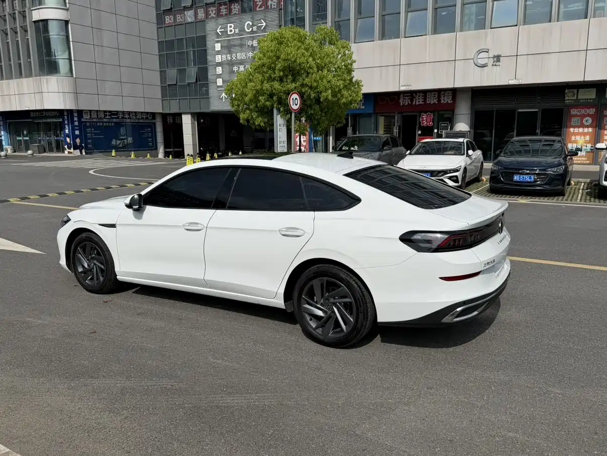 Volkswagen Lamando 2024 Lamando L 280TSI DSG Stylish Edition фото 4