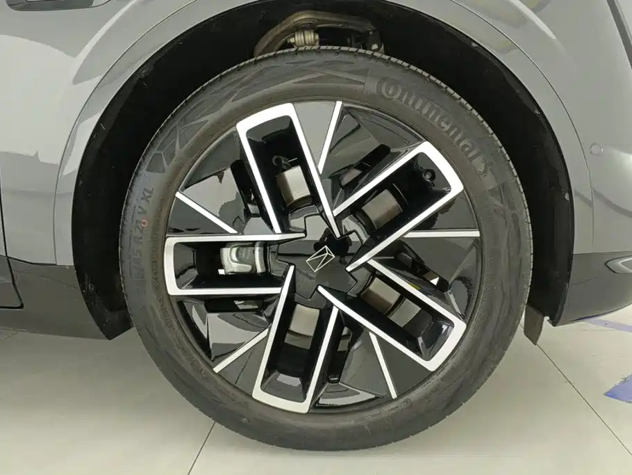 Avatr 11 2025 2025 Max Pure Electric AWD