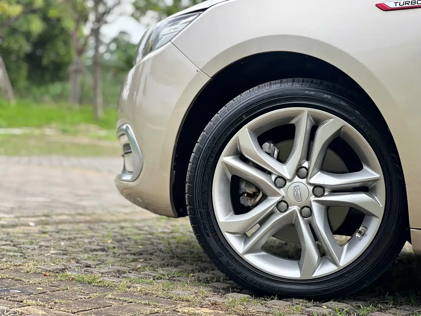 GEELY AUTOMOBILE EMGRAND GL