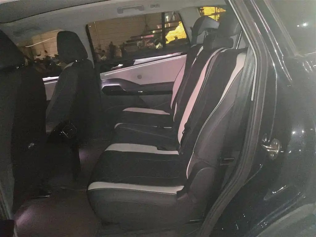 Volkswagen ID.6 CROZZ 2022 Long Range Lite PRO Version фото 15