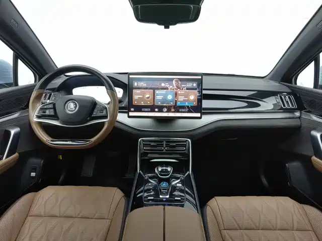 BYD Tang New Energy 2023 Model DM-i Champion Edition 112KM Deluxe — фото 5