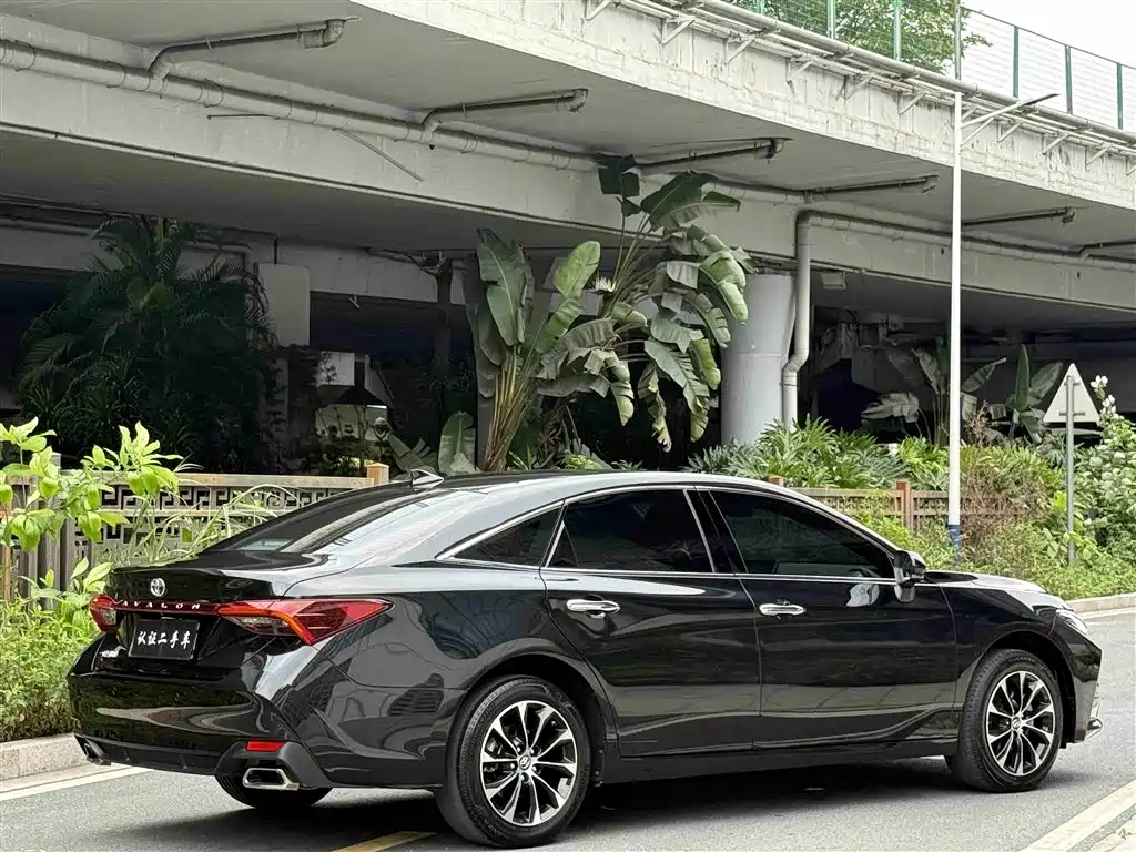 Toyota Avalon 2022 2.0L Luxury Edition фото 20