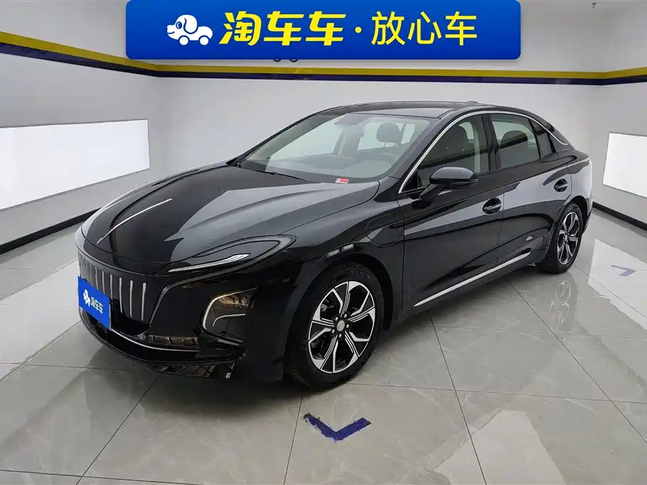 Hongqi HONGQI E QM5