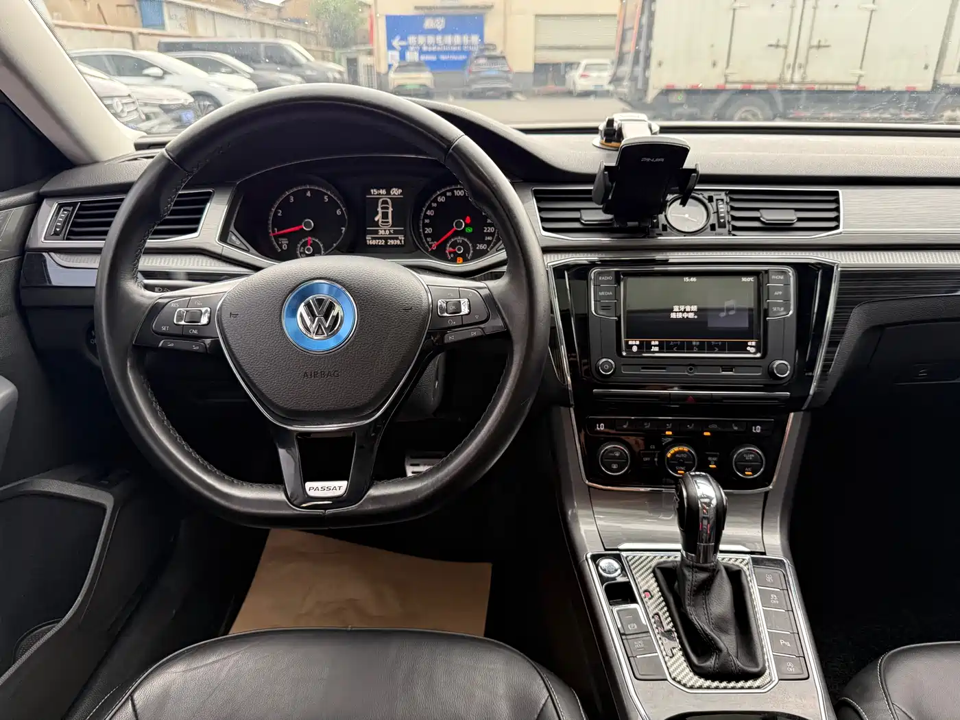 Volkswagen Passat 2017 330TSI DSG Prestige фото 8