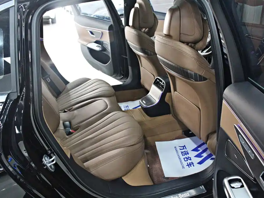 Mercedes-Benz E-Class 2024 E 300 L Fashion фото 11