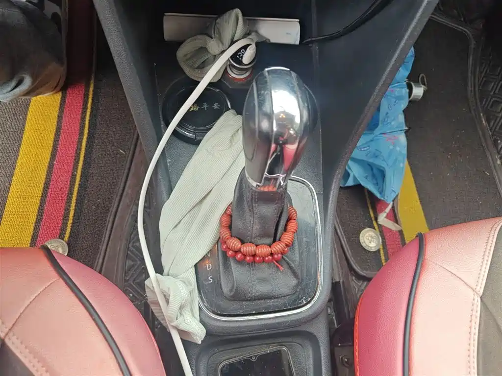 Volkswagen Polo 2016 1.6L Automatic Comfort фото 7