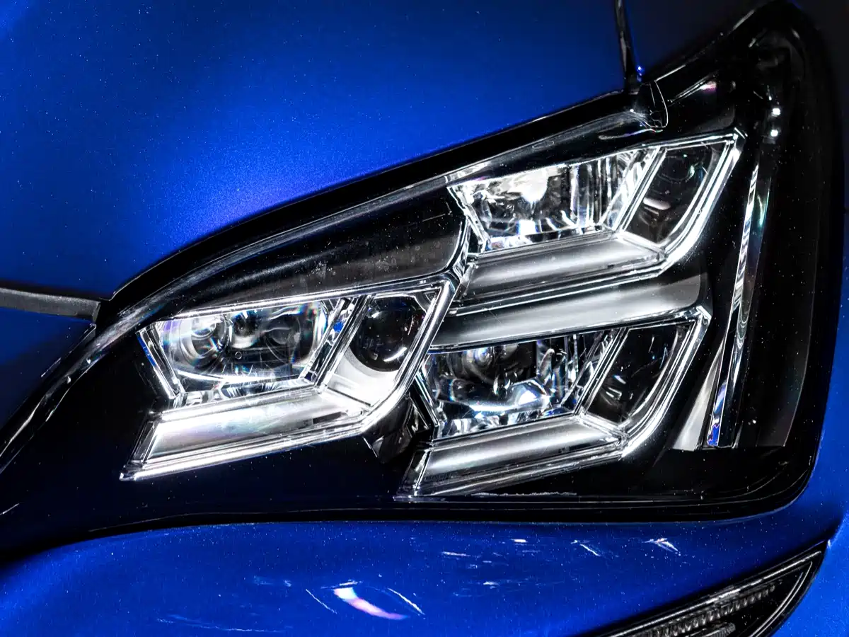 Lexus RC F 2015 F 5.0L Peak Edition фото 8